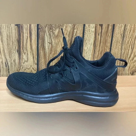 Women Woman APL Black Ascend Techloom Pro Lace Up Athletic Sneakers Sz 8 Shoes Hightop